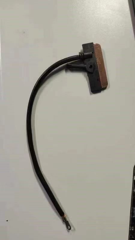 H304-60A集电器碳刷